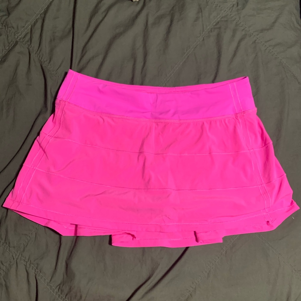 Lululemon Pace Rival skirt in Prism Pink, size 8
